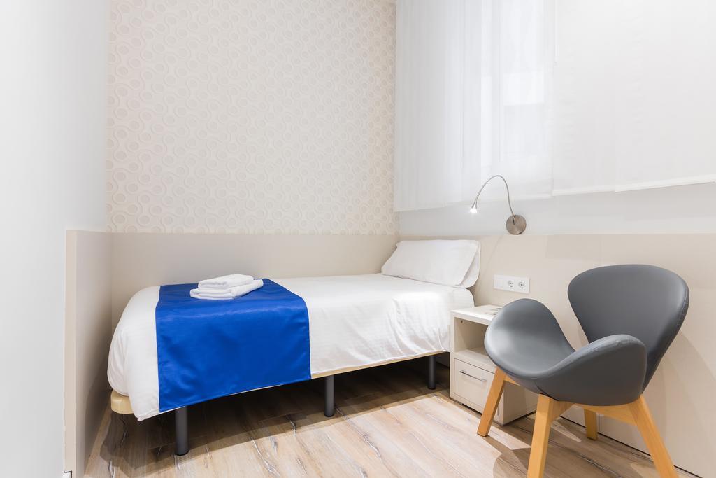 Barcelona Apartments Marina 124 Екстер'єр фото
