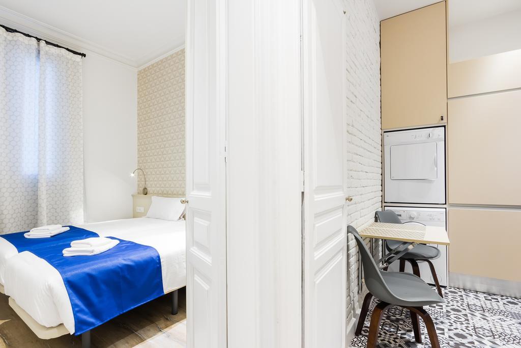 Barcelona Apartments Marina 124 Екстер'єр фото