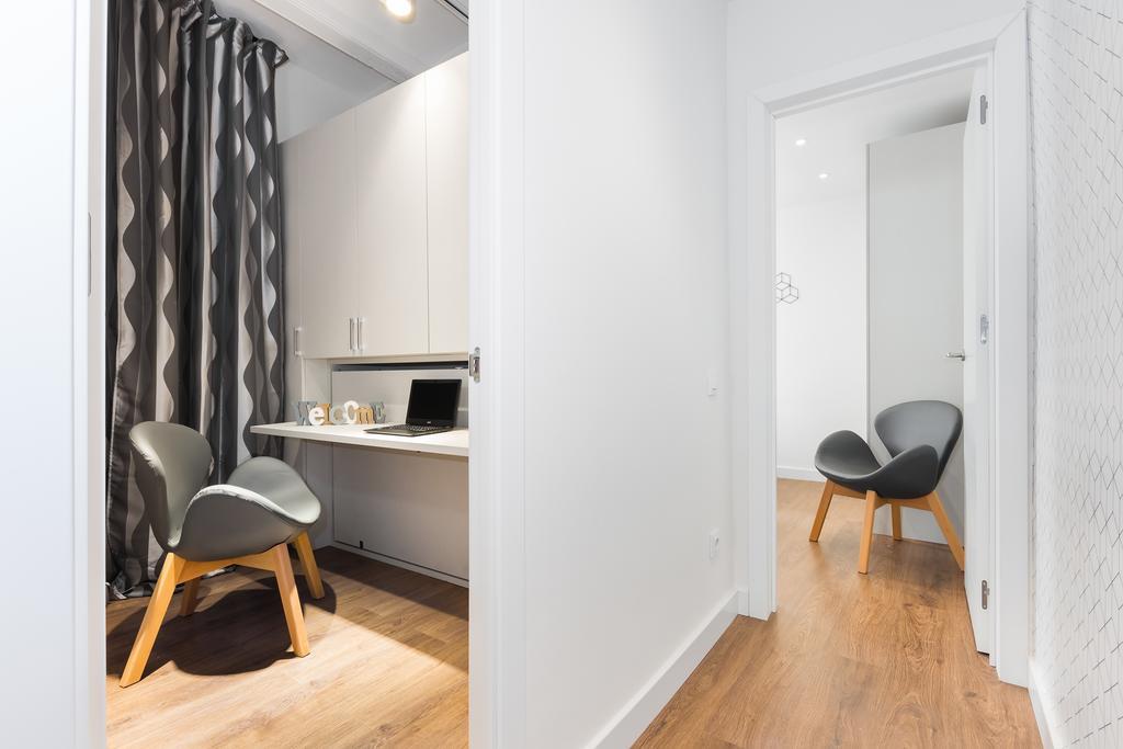 Barcelona Apartments Marina 124 Екстер'єр фото