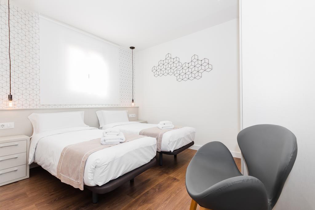 Barcelona Apartments Marina 124 Екстер'єр фото