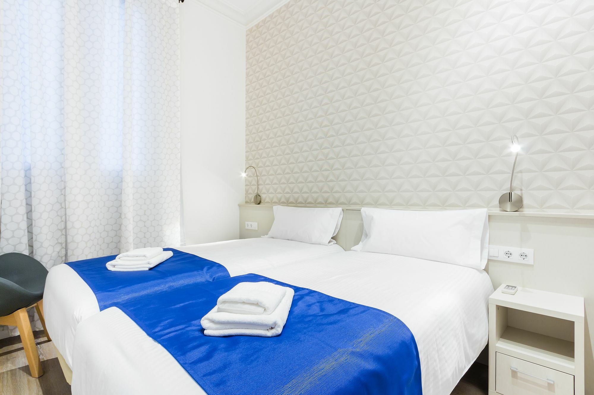 Barcelona Apartments Marina 124 Екстер'єр фото